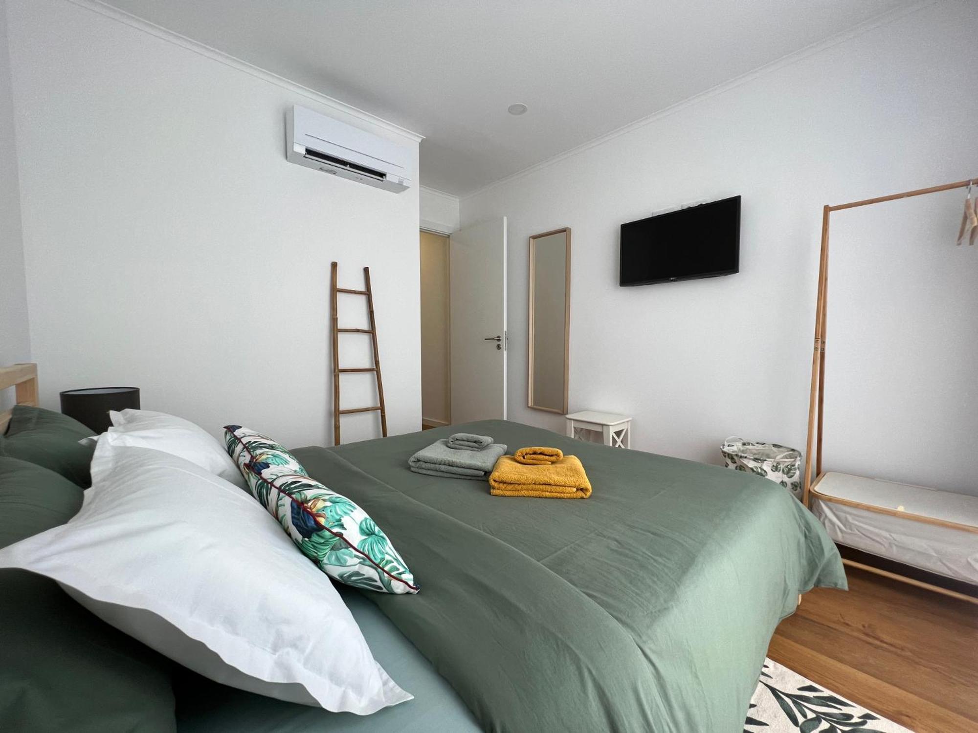 Urban 41 Guest House Ponta Delgada  Bagian luar foto