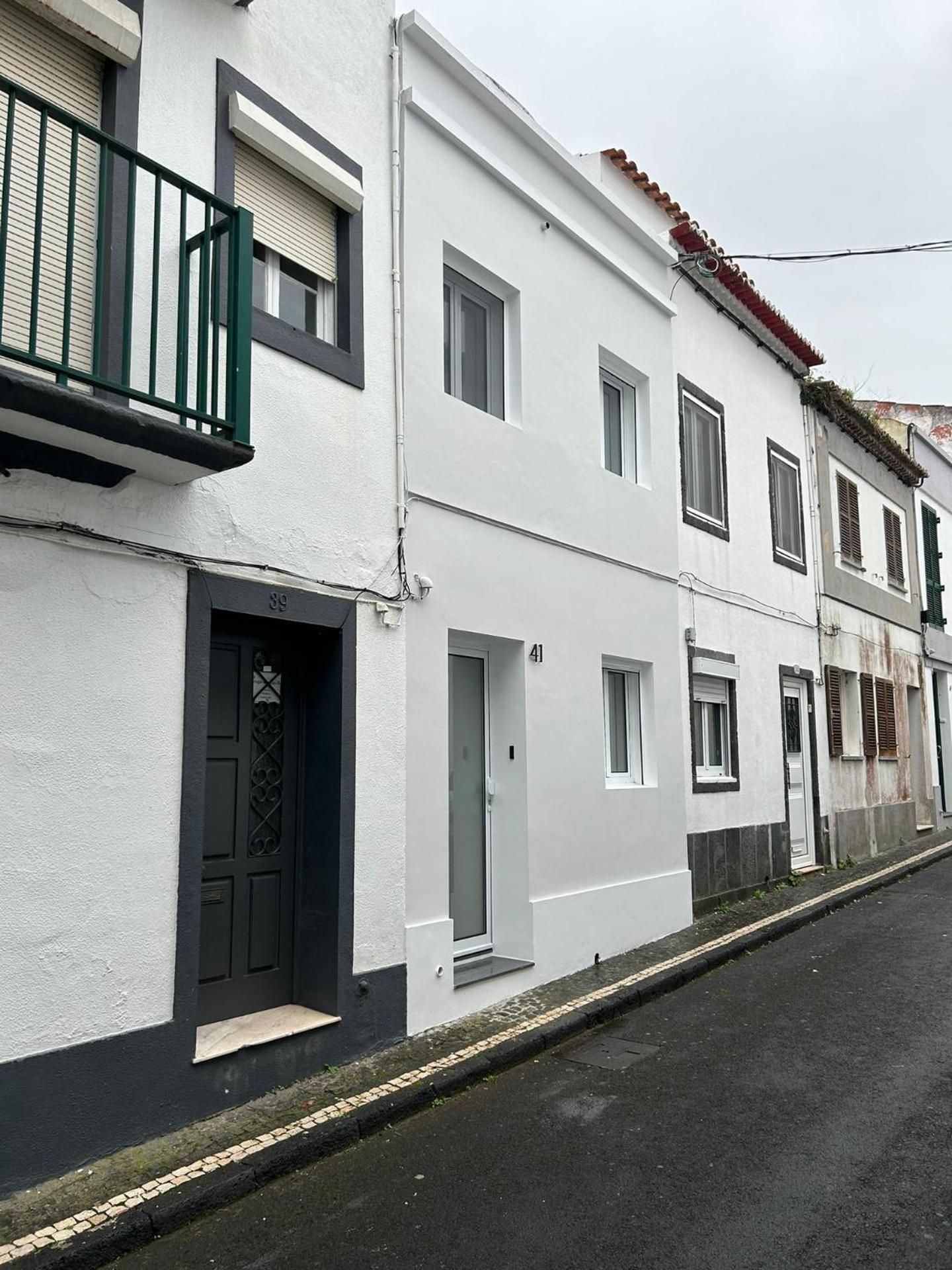 Urban 41 Guest House Ponta Delgada  Bagian luar foto